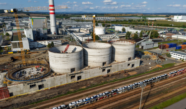 Co se aktuálně děje ve ŠKO-ENERGO? Stavíme zásobníky na dřevní štěpku!