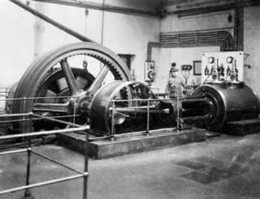 strojovna, rok 1906